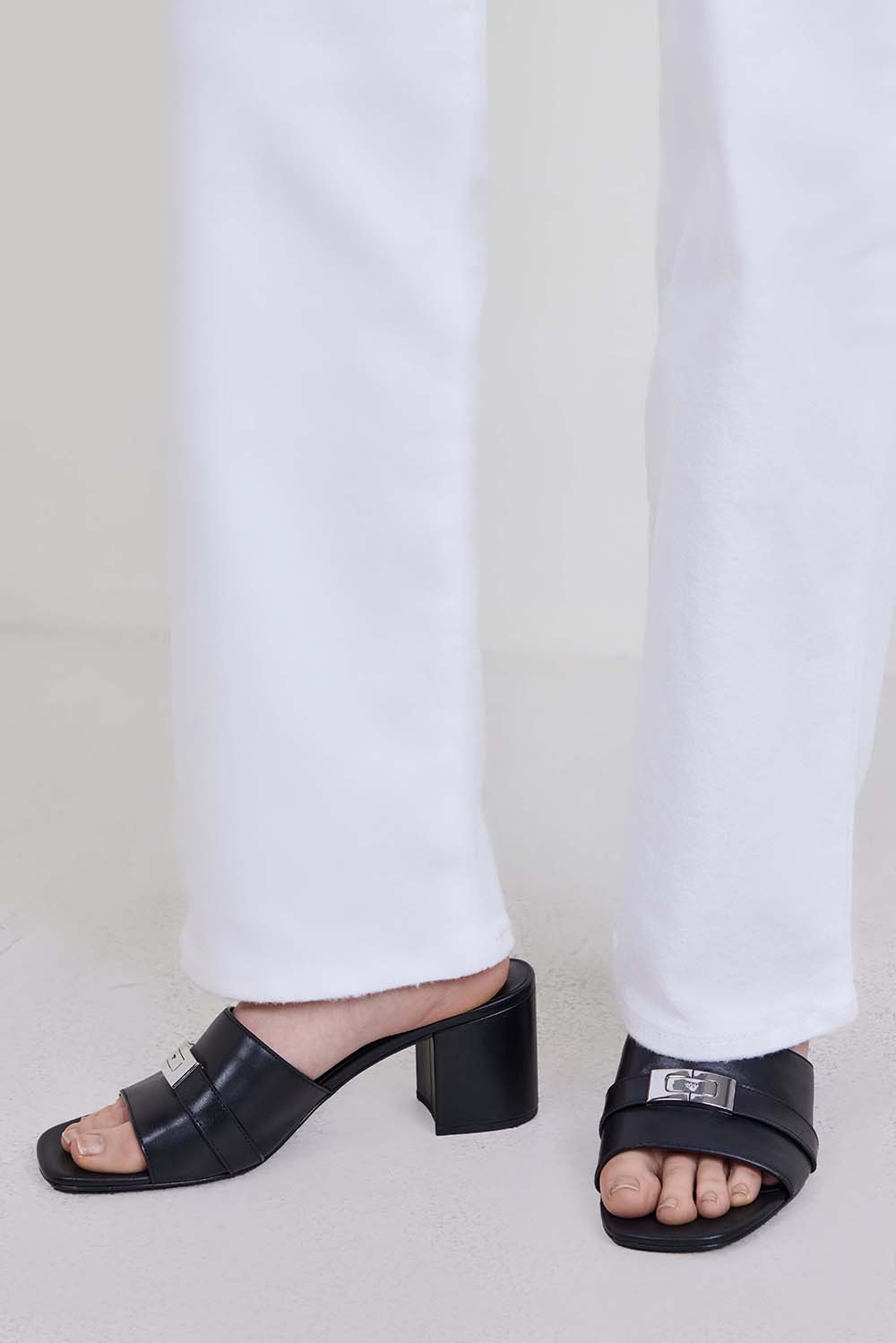 נעלי עקב מיולס לילי